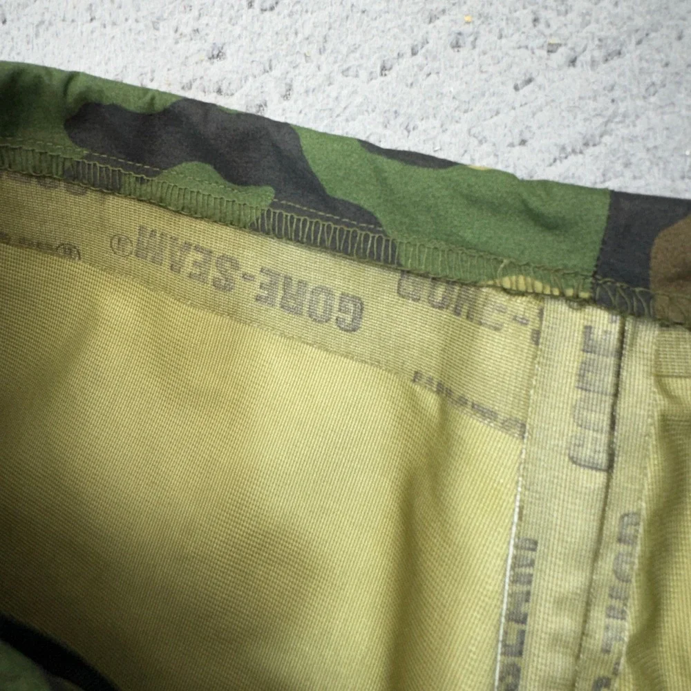 US Military Gore-Tex Pants Mens Large Green Regular Camouflage ECWCS Trousers